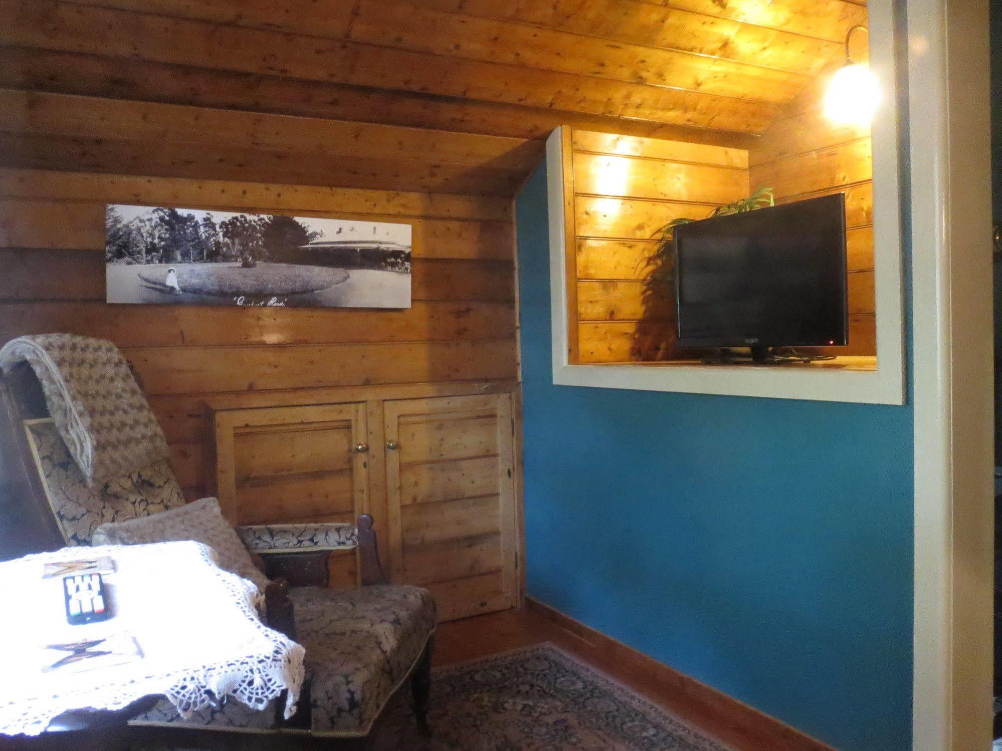 Bed and Breakfast Heytesbury House Cobden Esterno foto